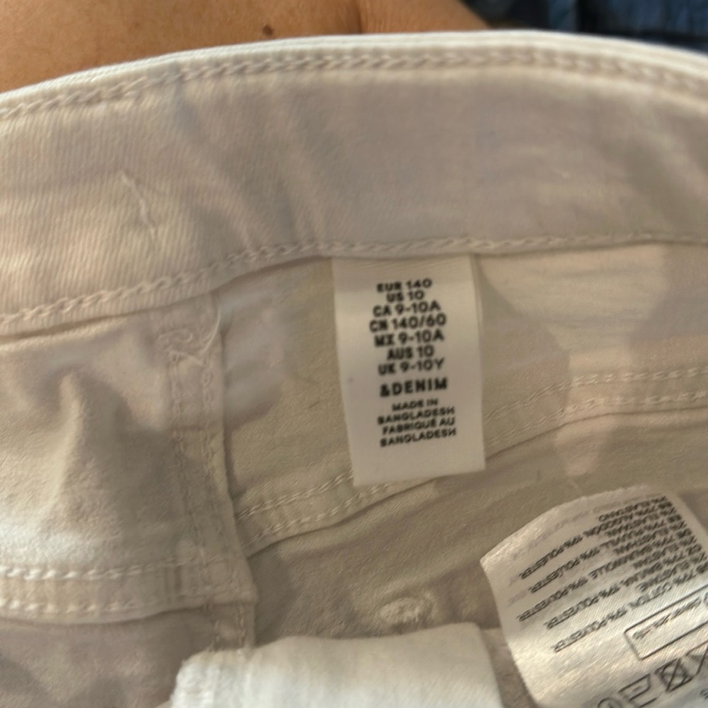 H&M Superstretch Denim Shorts - Picture 4 of 6